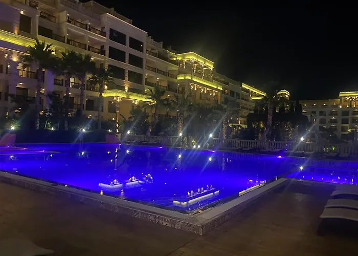 Апартаменты Argisht Luxury Золотые Пески